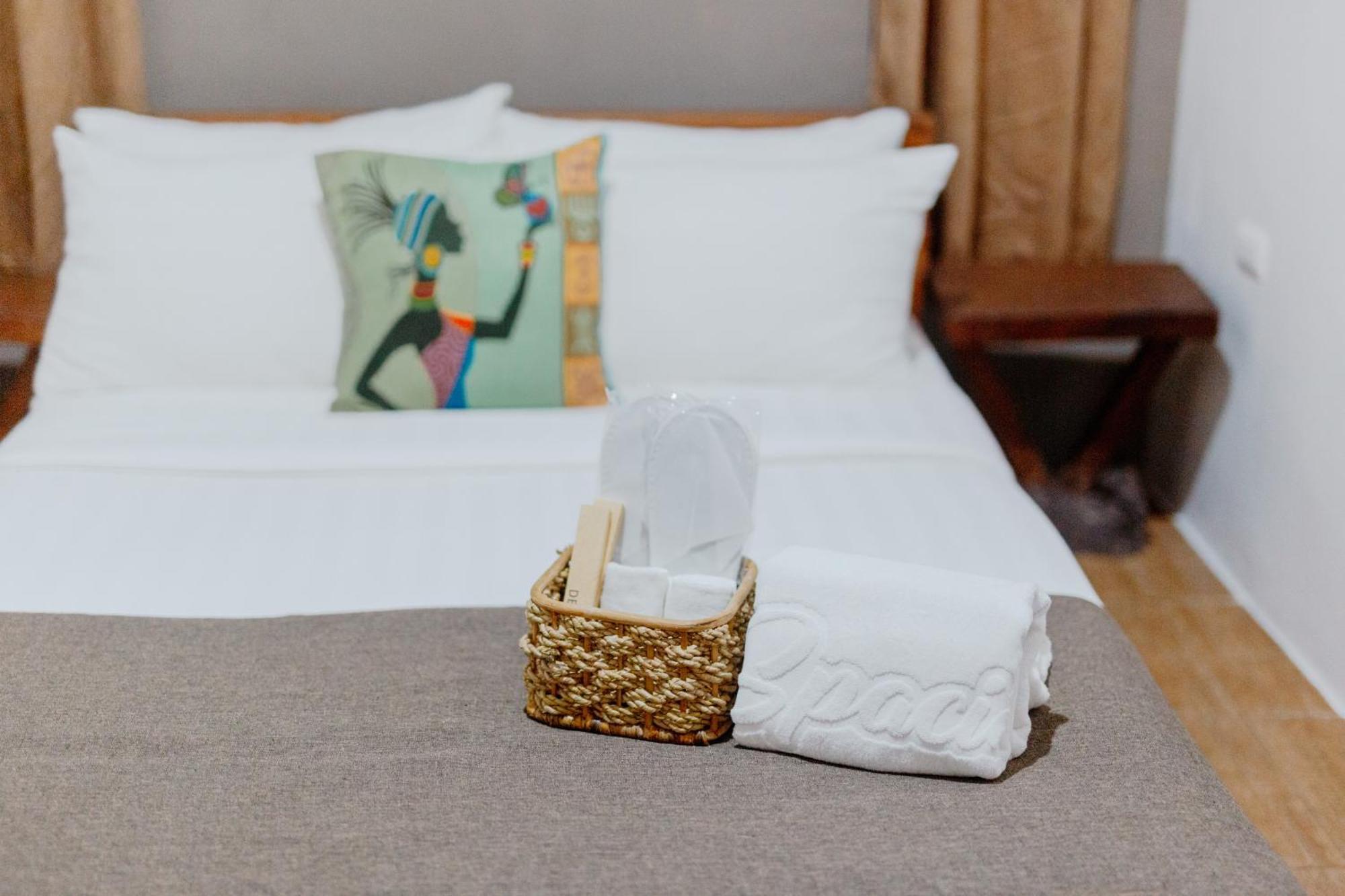 Spacio Caliraya Bed&Breakfast Lumban Exterior foto
