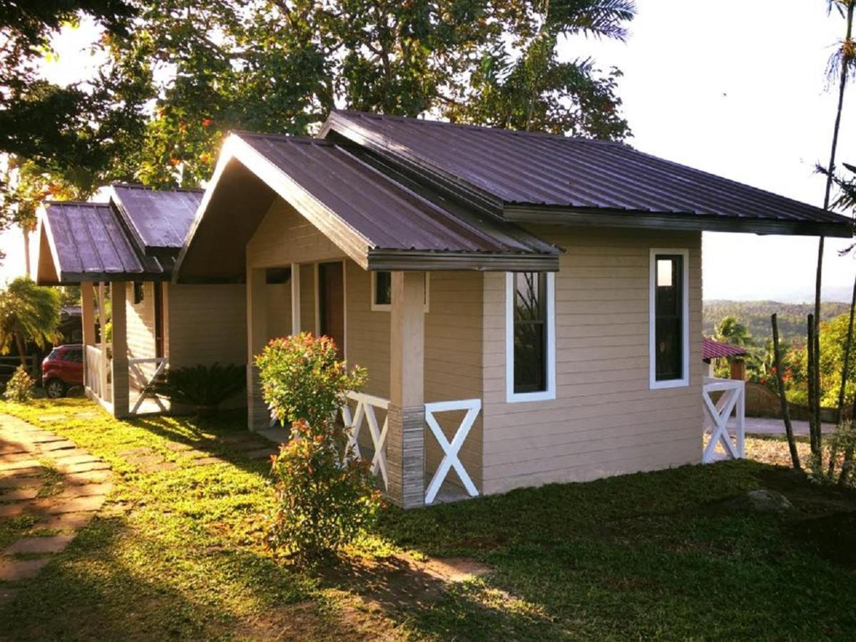 Spacio Caliraya Bed&Breakfast Lumban Exterior foto