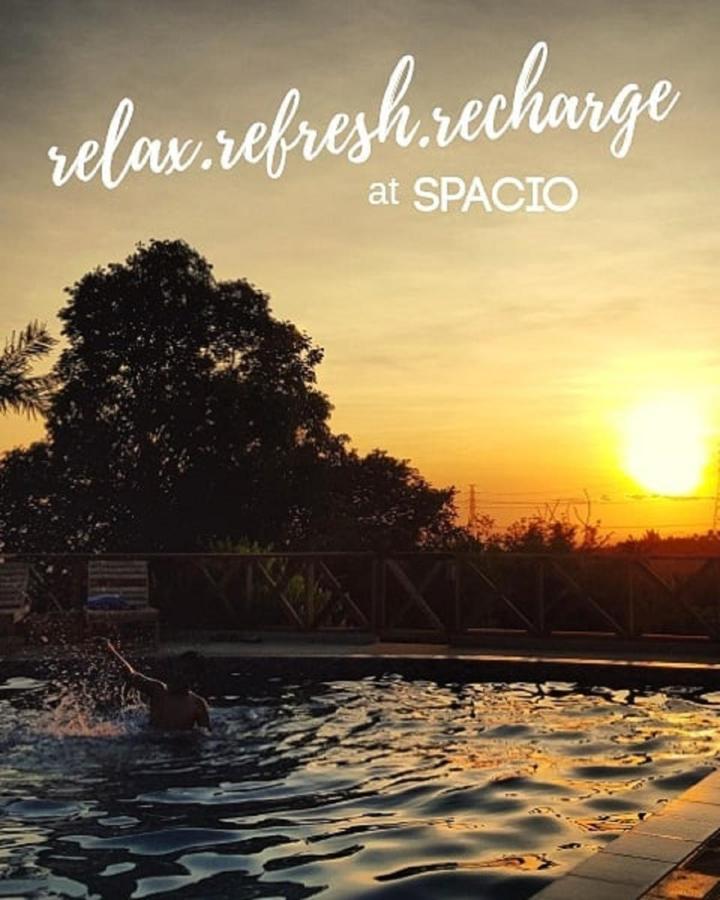Spacio Caliraya Bed&Breakfast Lumban Exterior foto